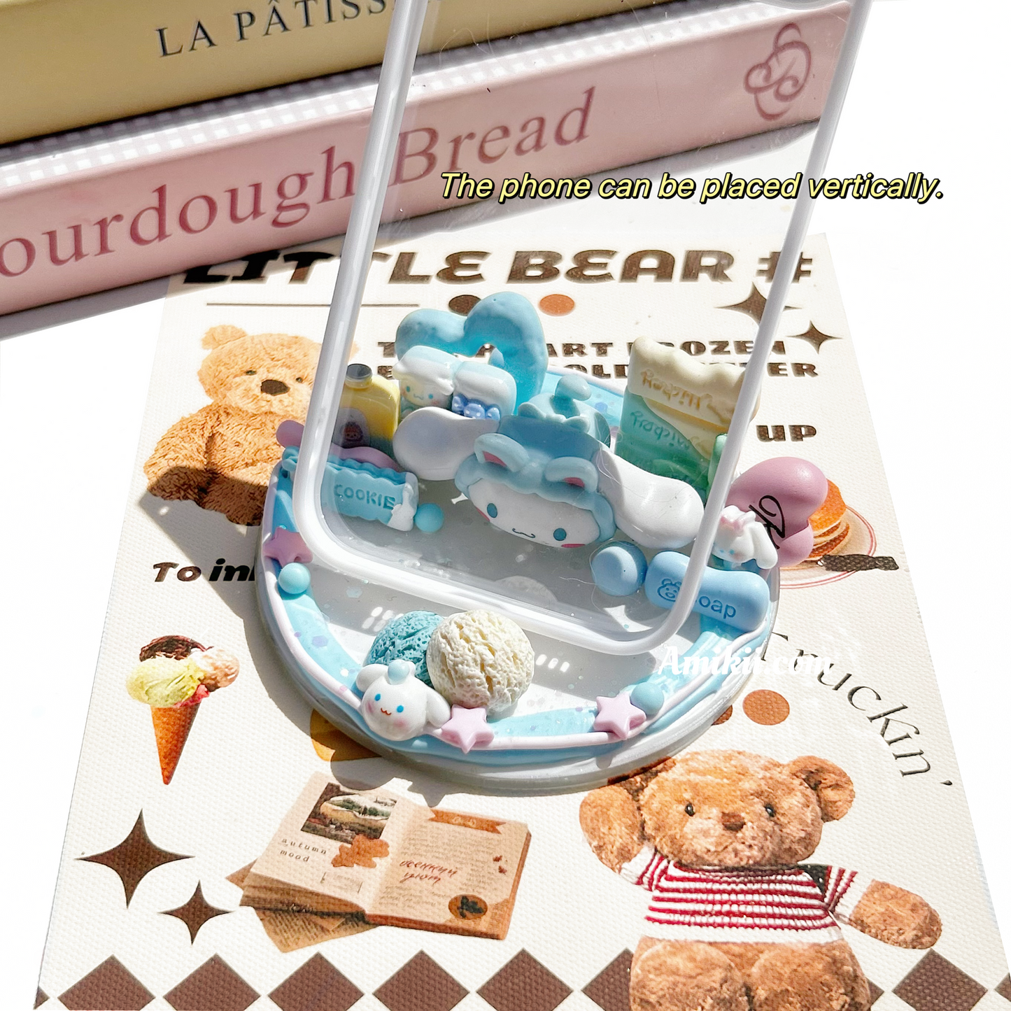 Snoopy and Cinnamoroll phone stand