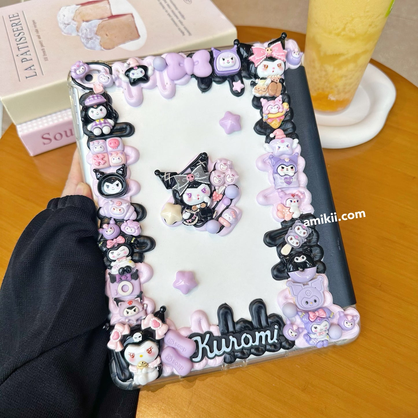 ピンクのiPadケース