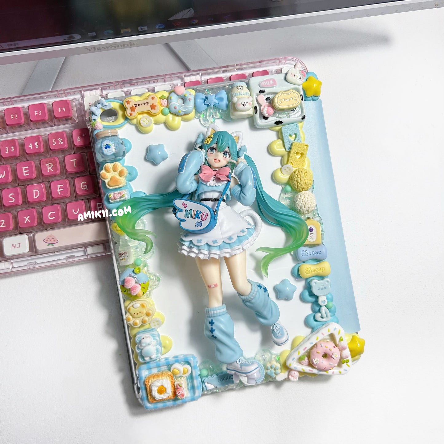 Miku Decoden Table Case iPad Samsung