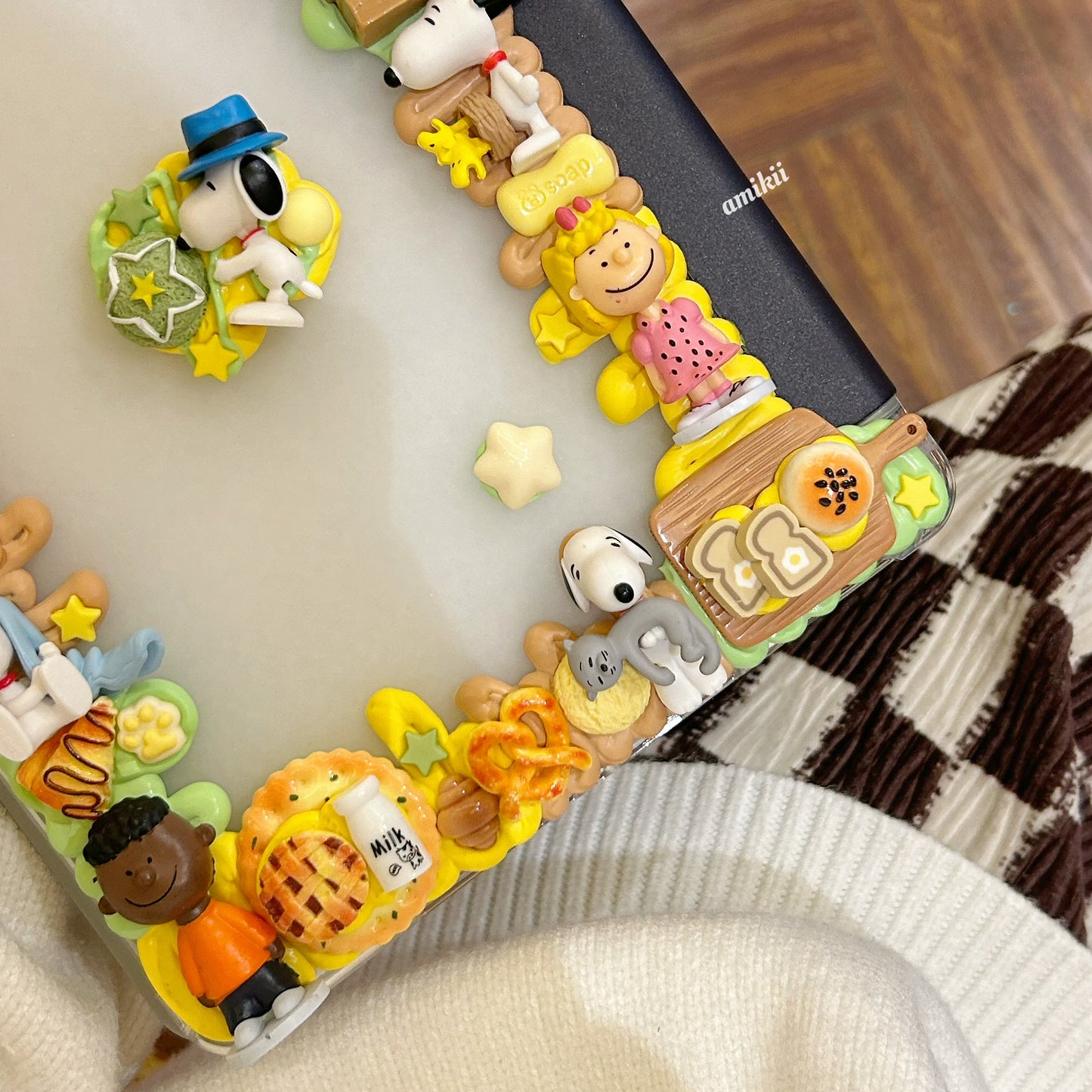 Snoopy Decoden Table Case iPad Samsung