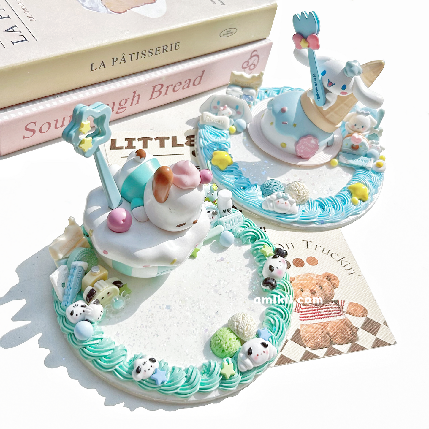 Sanrio Cinnamoroll and Pochacco phone stand and iPad stand