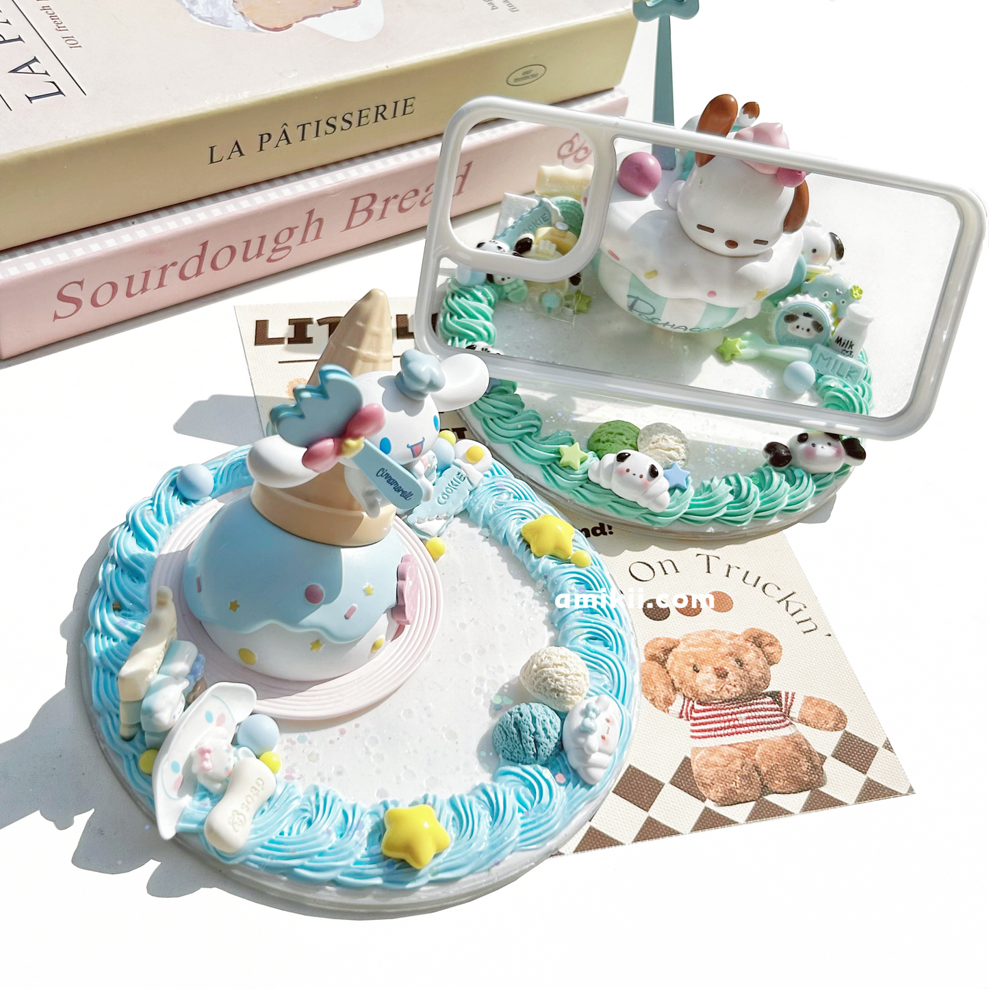 Sanrio Cinnamoroll and Pochacco phone stand and iPad stand