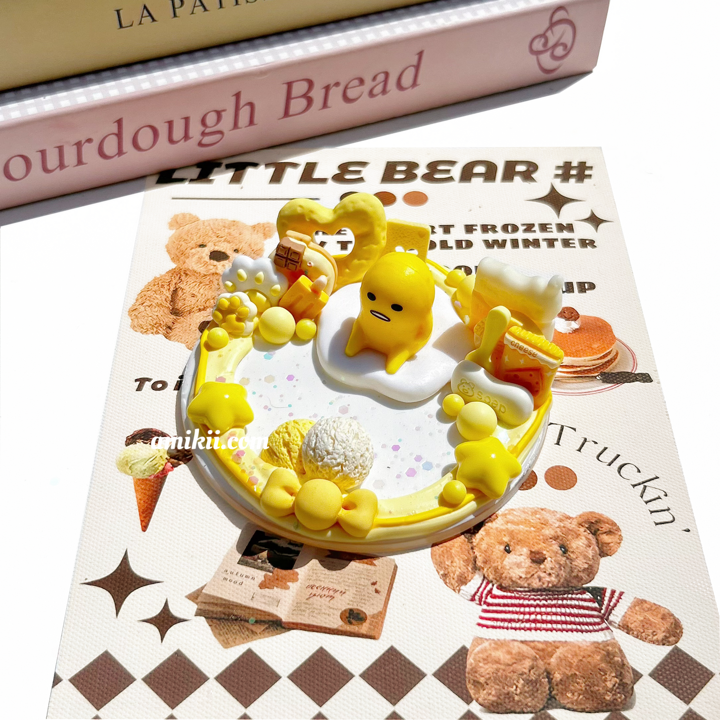 Gudetama phone stand