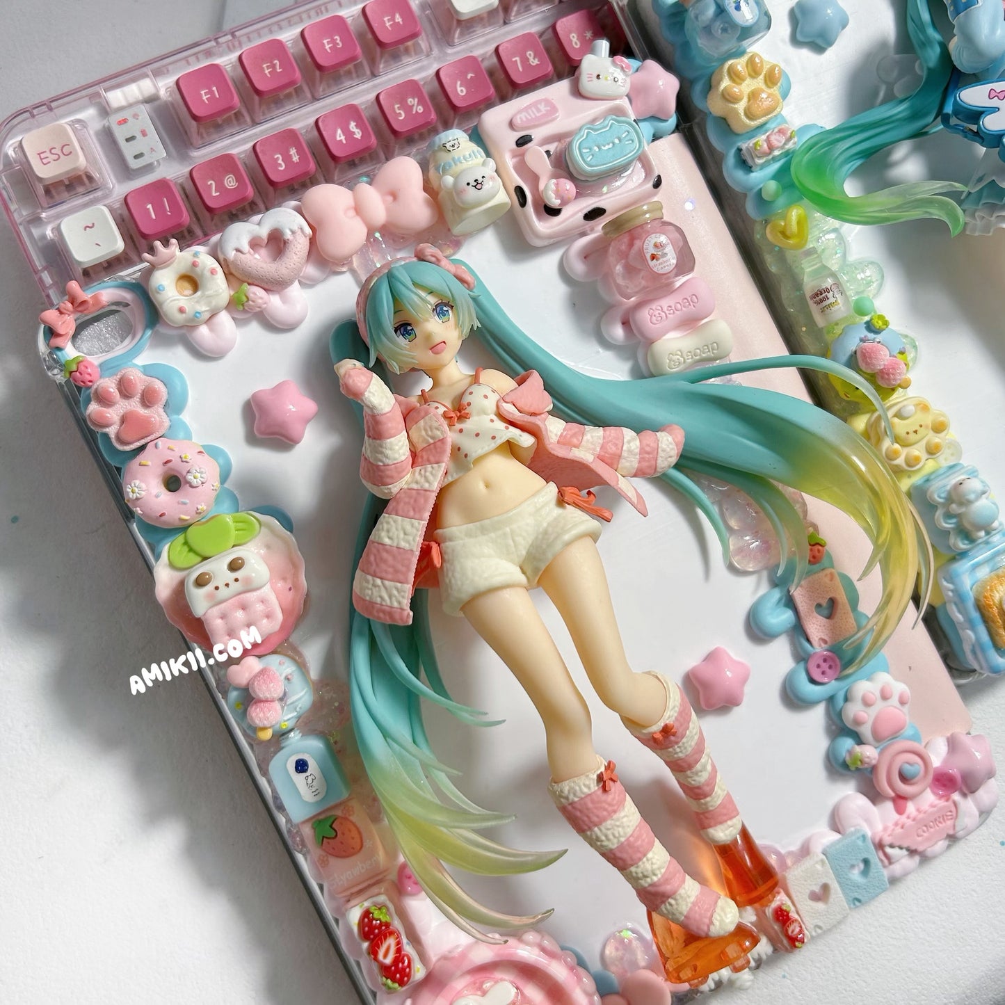 Miku Decoden Table Case iPad Samsung