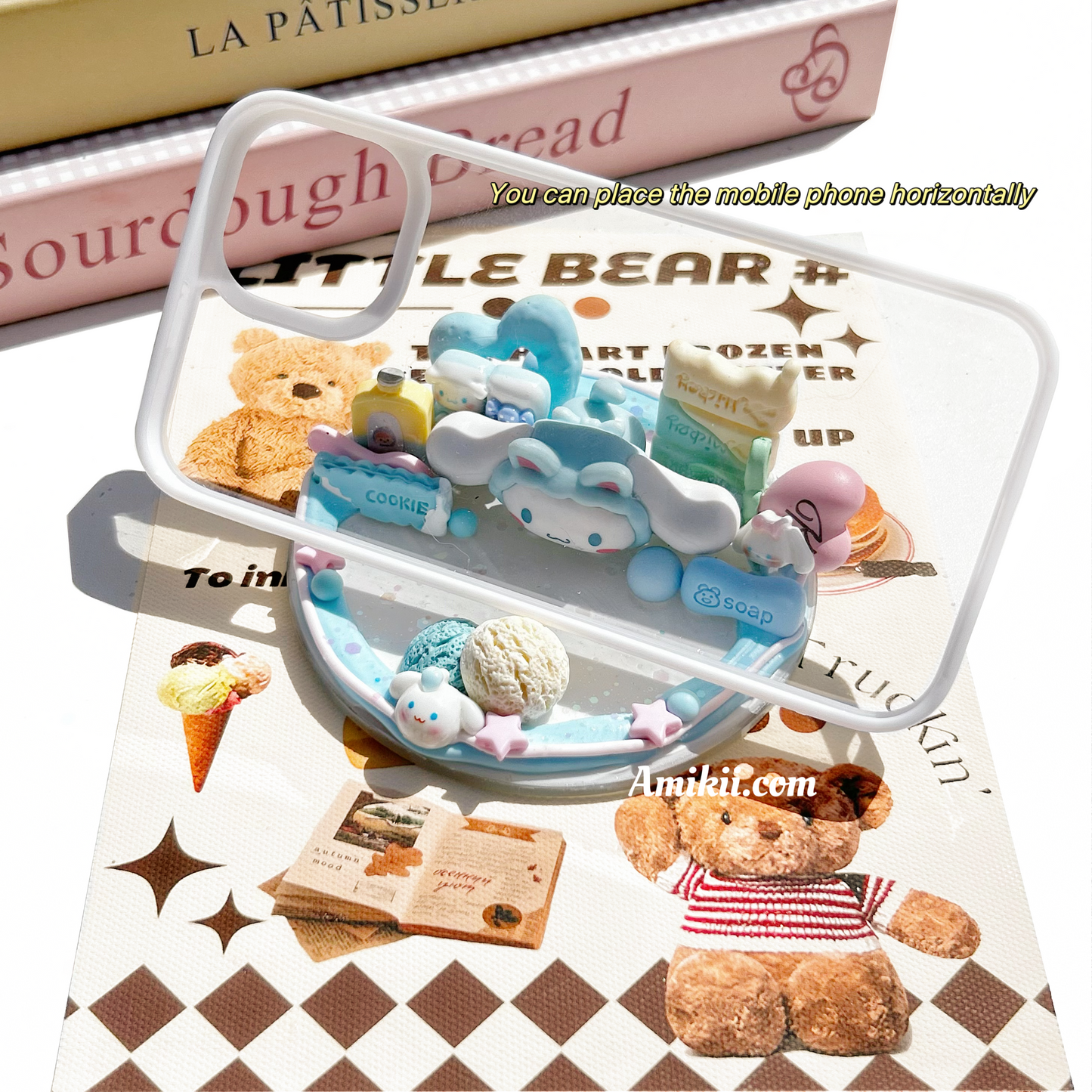 Snoopy and Cinnamoroll phone stand