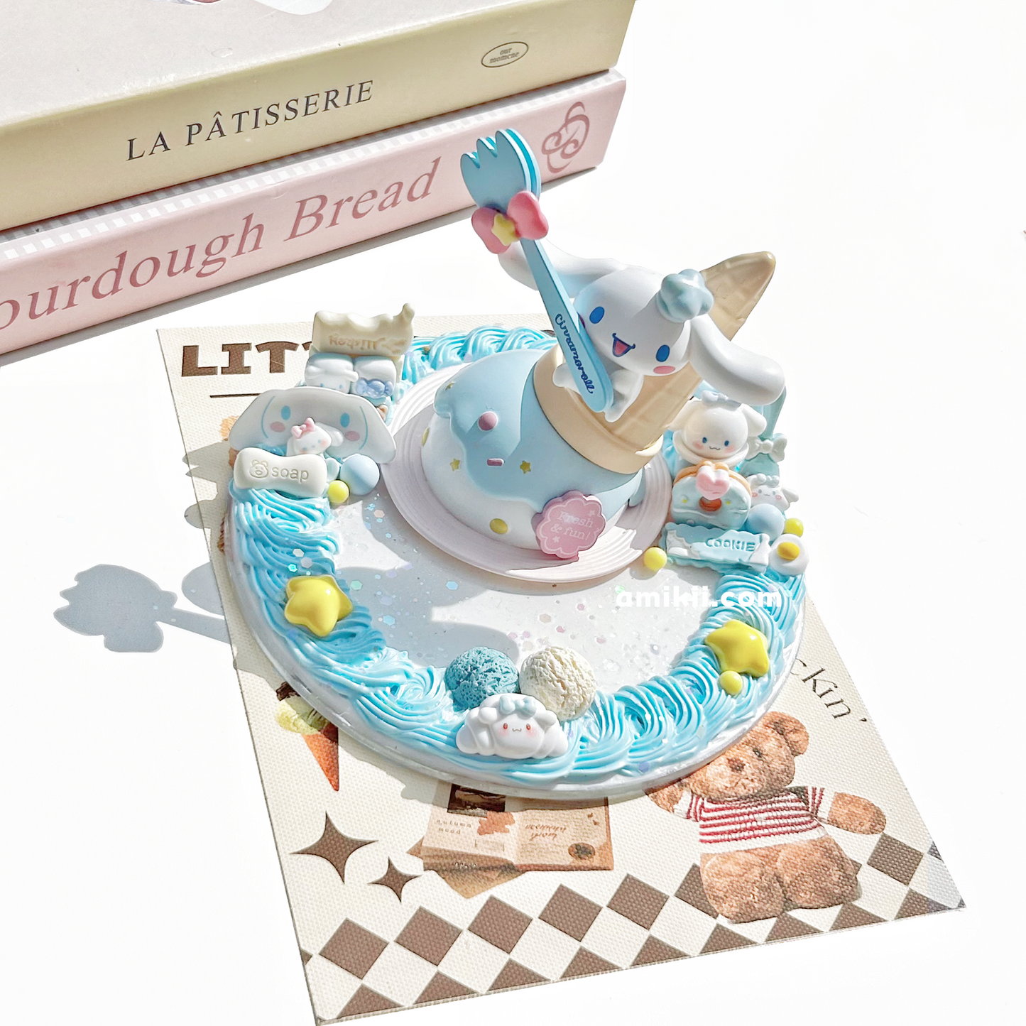 Sanrio Cinnamoroll and Pochacco phone stand and iPad stand